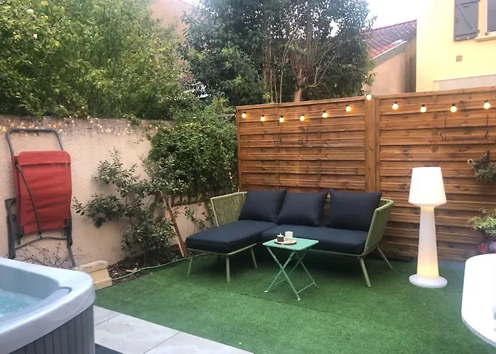 ベッド・アンド・ブレックファスト Au Petit C'alain