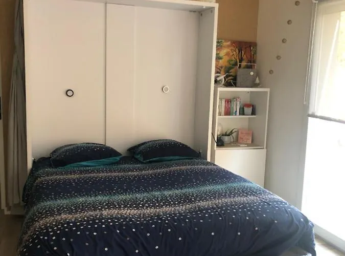 ベッド・アンド・ブレックファスト Au Petit C'alain